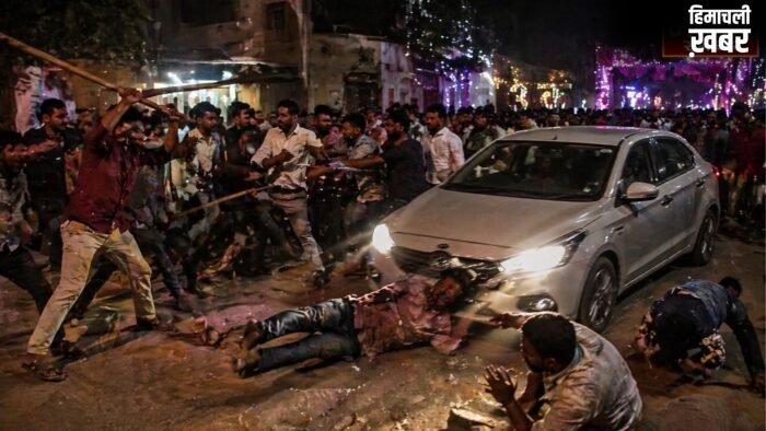 UP News: सीतापुर में बाराती, जनाती पक्ष में जमकर मारपीट, कार लेकर भागे बारातियों ने 3 को कुचला…