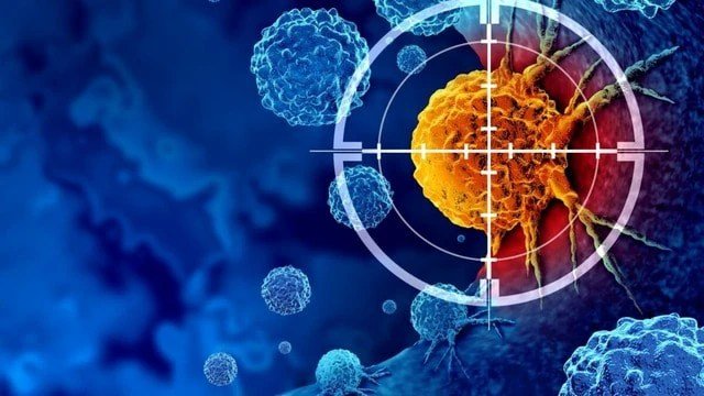 कैंसर होने से पहले कई बार शरीर में दिखते हैं ऐसे लक्षण ना करें इग्नोर