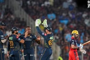 गुजरात टाइटंस ने आरसीबी को 155 पर किया ऑलआउट, 11 मैचों का सिलसिला थमा