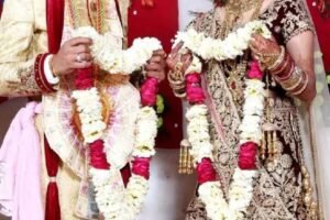 चोर-चोरˈ कहकर जिसे पीटा फिर अगले दिन उसी को बना लिया दामाद… आधी रात को ऐसा क्या हो गया