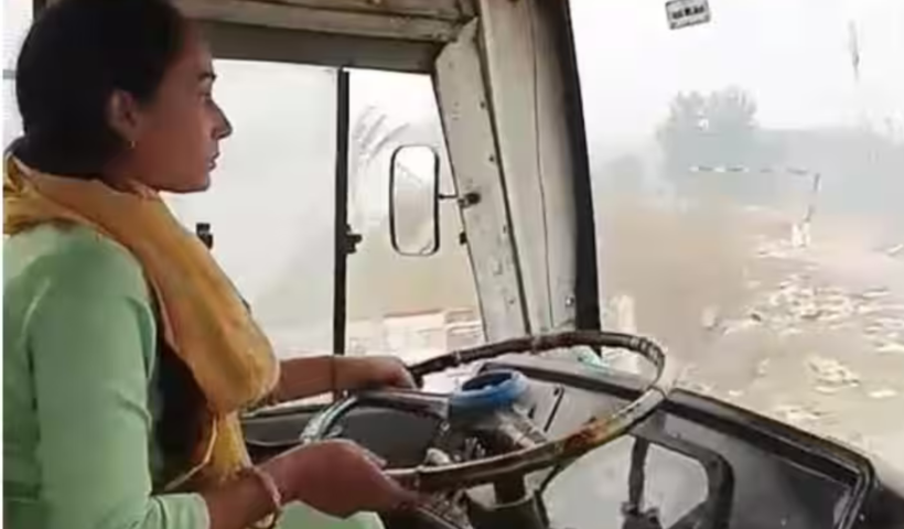 जिसबस को चला रही पत्नी​ उसी में टिकट काटता है पति चर्चा में है ये कपल