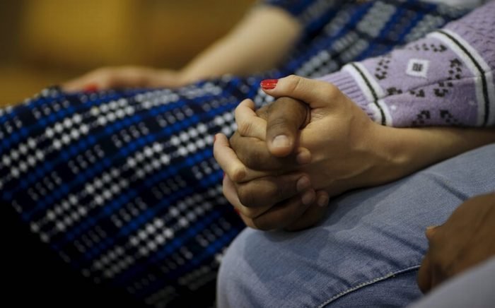 टीचरके साथ भागी छात्रा, लड़के​ वाले बोले- मेरा बेटा तेरी बेटी को ले गया, जो करना है कर ले