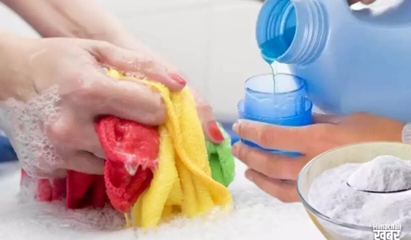 टॉवल ढोते समय पानी में मिला दें ये 2 चीजें, बदबू और किटाणु दोनों का मीट जाएगा नामोनिशान