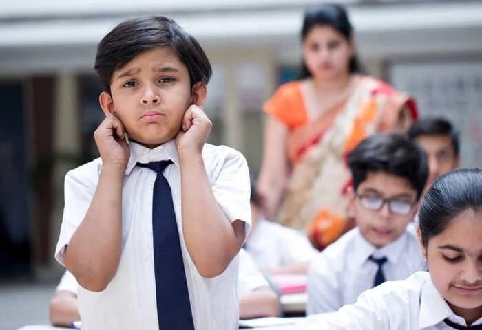 बच्चों को कान पकड़कर उठक-बैठक क्यों लगवाई जाती है? जाने इसके पीछे का वैज्ञानिक कारण