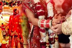 बड़ेˈ भाई की शादी में छोटे भाई की खुल गई किस्मत और दूल्हा पहुंचा जेल और छोटे ने ले लिए 7 फेरे