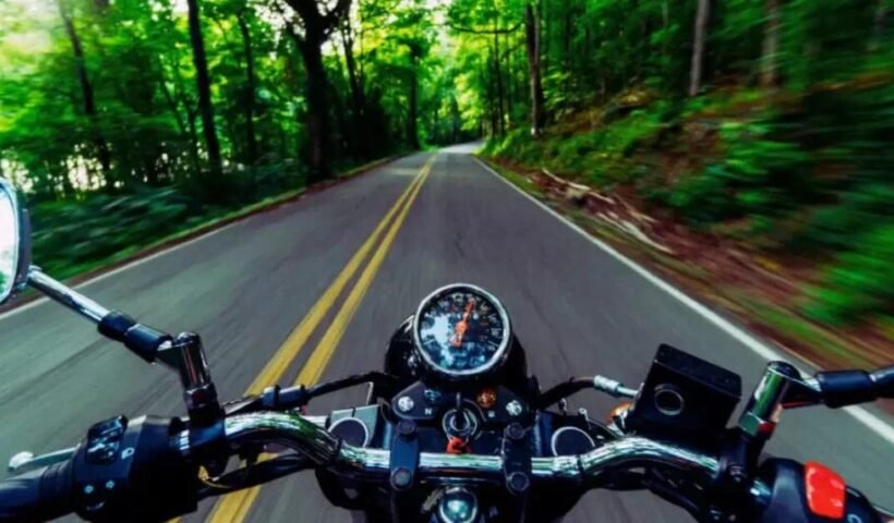 बाइकˈ इंजन में आ रही है आवाज तो हो सकती हैं ये 5 कारण