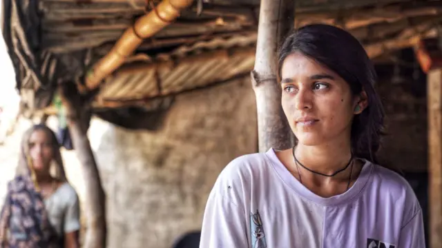 बिनाशादी युवक के साथ रहने​ मजबूर होती हैं यहां की युवतियां, जानिए क्या है नाता प्रथा