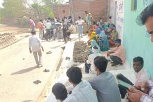 बेटीˈ ने जमीन अपने नाम कराई तो बेटे ने पिता के दाह संस्कार से किया इन्कार 23 घंटे रखा रहा शव