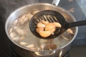 ब्लडˈ शुगर लेवल कंट्रोल करने के लिए आजमाएं ये प्राकृतिक और आसान घरेलू उपचार