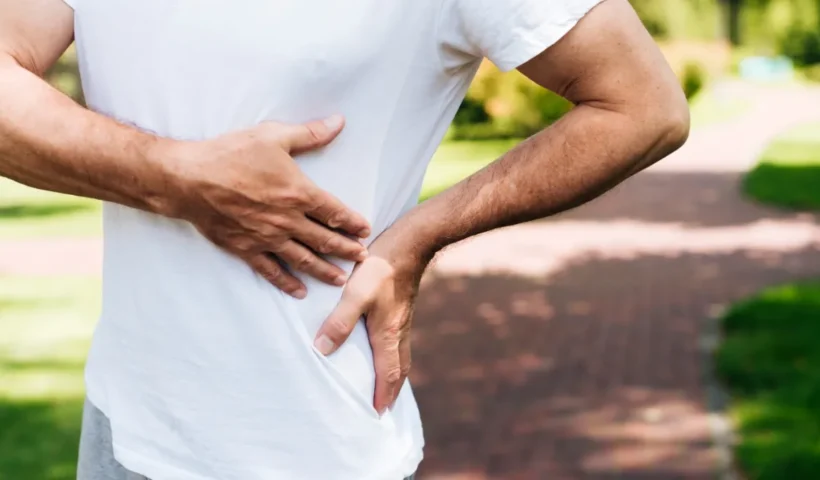 युवाओंमें तेजी से बढ़ रही​ है पथरी की समस्या, बाबा रामदेव से जानें कैसे करें बचाव?