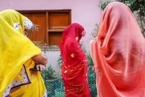 सास-ससुर से दिन-रात झगड़ती थी बहूएं गांव वालों ने उठाया ऐसा कदम अब दिन-रात करती है सेवा