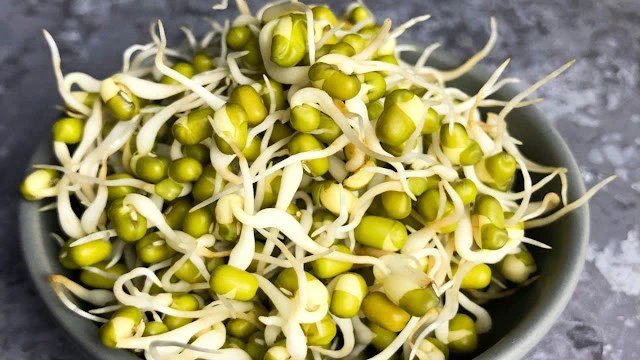 सुबहˈ उठते ही खाएं ये 2 सुपरफूड, बीमार होने का डर खत्म!