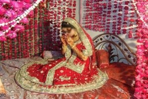 सुहागरातˈ पर बीवी ने पति को बताया ऐसा सच सुनते ही छोड़ दिया पत्नी को और टूट गई शादी