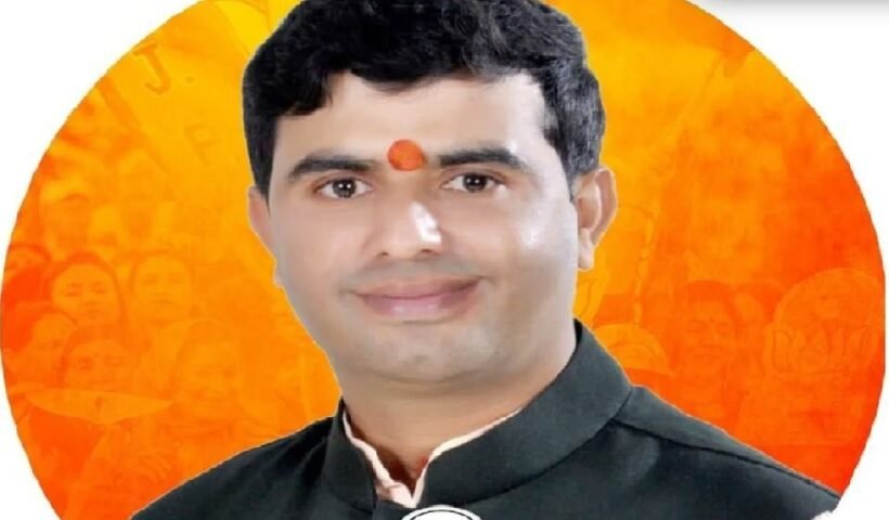 UP NEWS: 100 करोड़ के सट्टा सिंडिकेट का मामला, BJP नेता आशीष उपाध्याय की हुई गिरफ्तारी