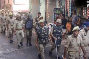 नोएडा में हाई अलर्ट! 11 जोन में बंटा शहर, 1000 पुलिस के जवान और PAC की तैनाती, 8 मई तक धारा 163 लागू