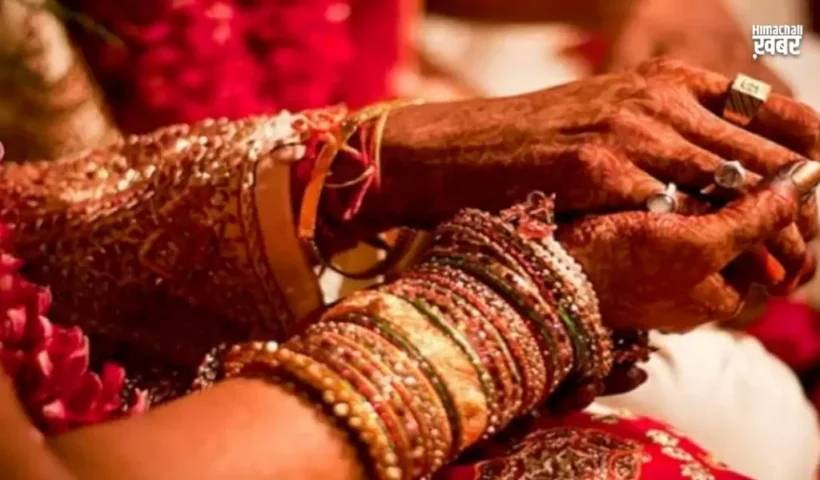 ​​70 साल के बुजुर्ग को हॉस्पिटल में हुआ 55 की महिला से प्यार, बच्चों ने करवा दी शादी​​​​​