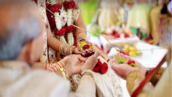 ​​दहेज लेने से दूल्हे ने कर दिया माना, लेकिन नहीं माने ससुरालवाले और दिया इतना महंगा तोहफा​​​​​