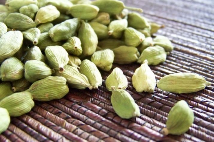 ​​रात के वक्त सिर्फ 2 इलायची और फिर देखें कमाल, 5 दिन के अंदर दिखेगा फायदा​​​​​