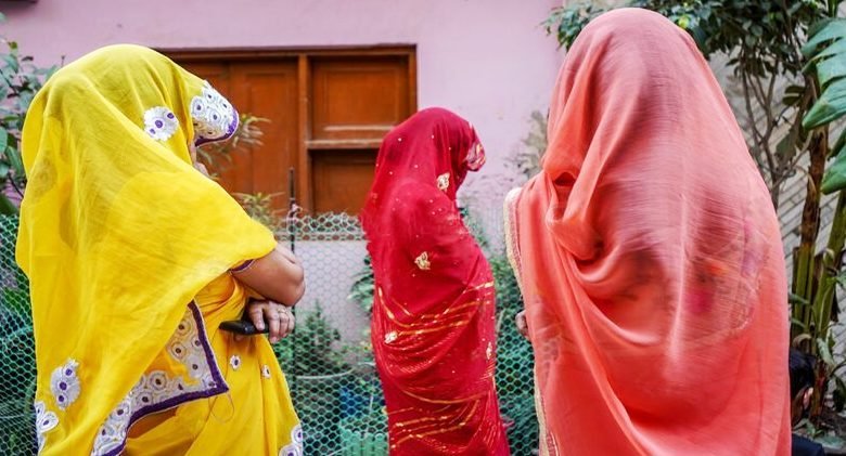 ​​सास-ससुर से दिन-रात झगड़ती थी बहूएं गांव वालों ने उठाया ऐसा कदम अब दिन-रात करती है सेवा​​​​​